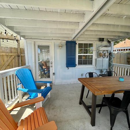 Seablue Cottage - Downstairs; 2 Blocks To The Beach Galveston Ngoại thất bức ảnh