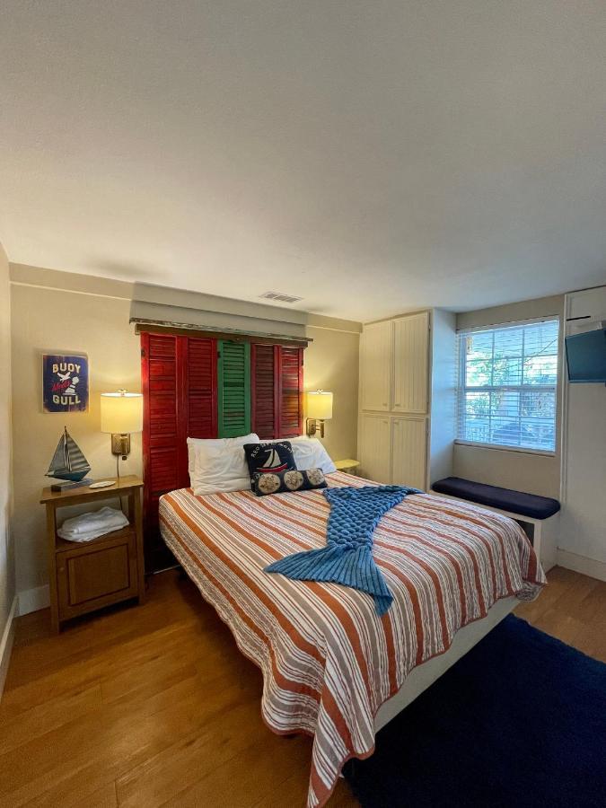 Seablue Cottage - Downstairs; 2 Blocks To The Beach Galveston Ngoại thất bức ảnh